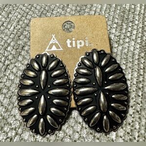 Tipi Western Concho Large Earrings